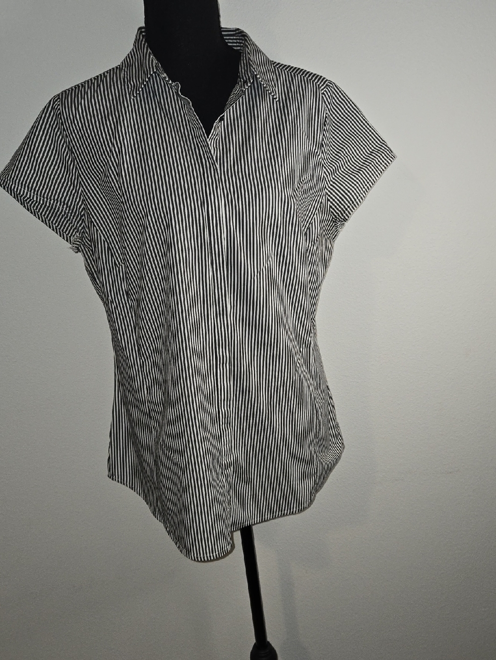 Worthington Stripe Short-Sleeve Button Down